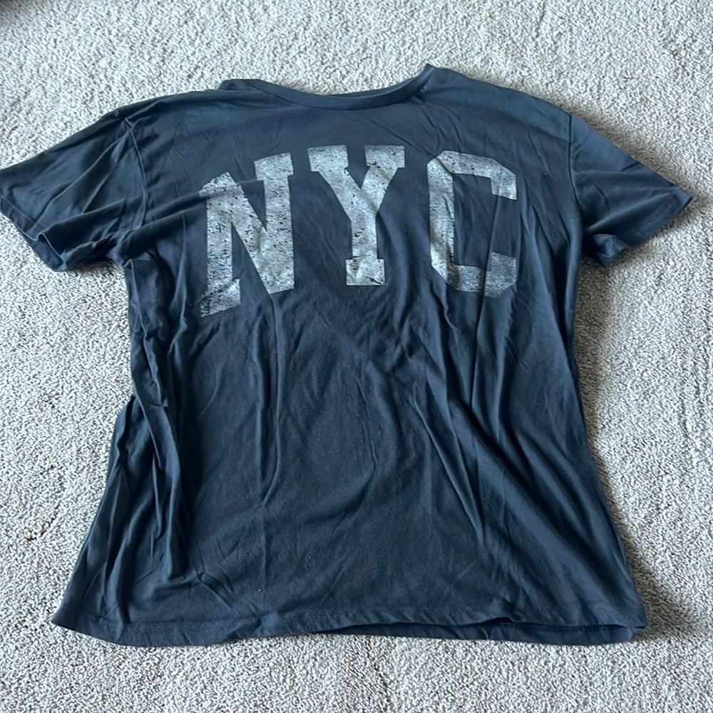 navy size xl nyc graphic t shirt
